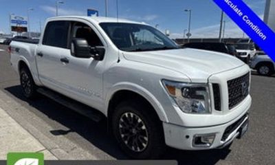 2018 Nissan Titan SV