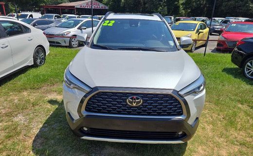 2022 Toyota Corolla Cross XLE