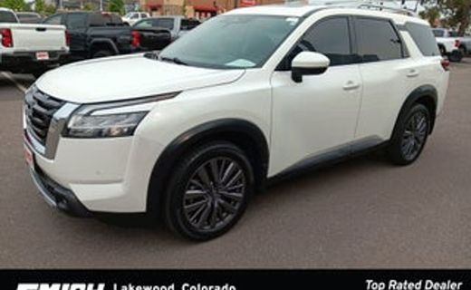 2023 Nissan Pathfinder Platinum