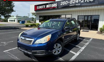 2010 Subaru Outback Base