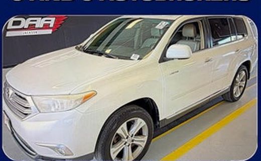 2013 Toyota Highlander Base
