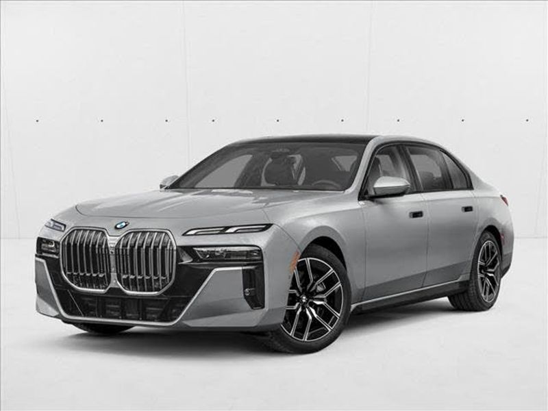2026 BMW 760i — a typically priced live listing