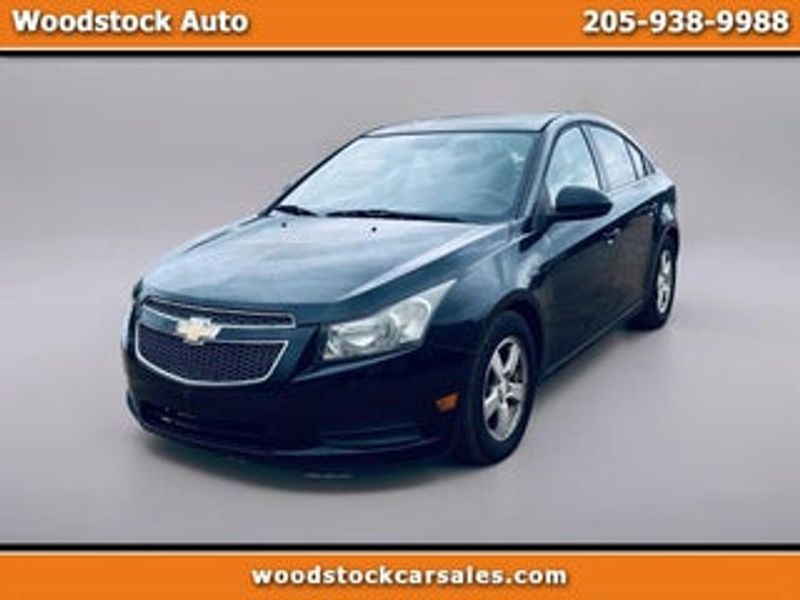 2013 Chevrolet Cruze — a typically priced live listing