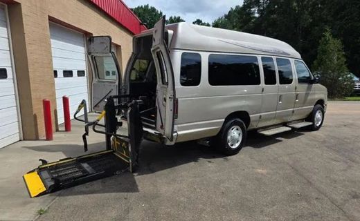 2011 Ford E-350 Econoline