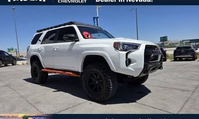 2022 Toyota 4RUNNER TRD Offroad Prem
