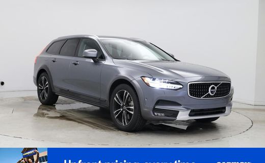 2018 Volvo V90CC Momentum