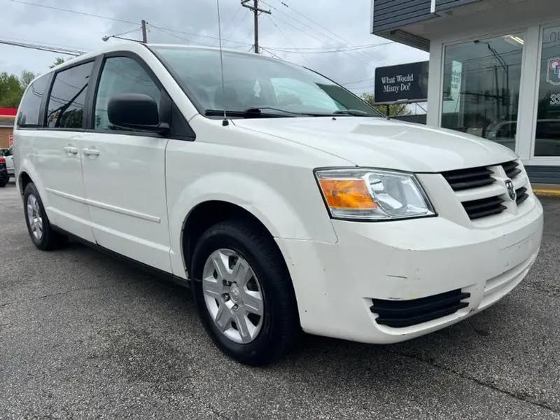 2009 Dodge Grand Caravan — a typically priced live listing