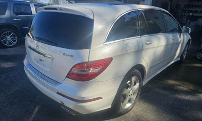 2011 Mercedes-Benz R-Class R350 4 Matic