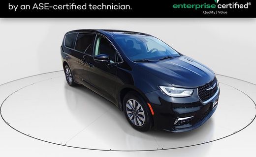 2024 Chrysler Pacifica Select