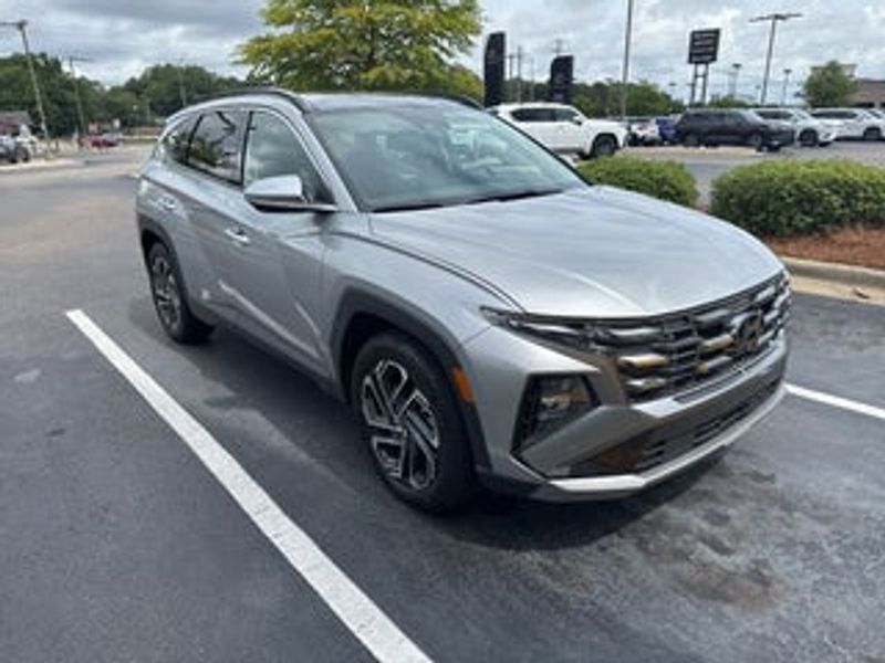 2025 Hyundai Tucson — a typically priced live listing