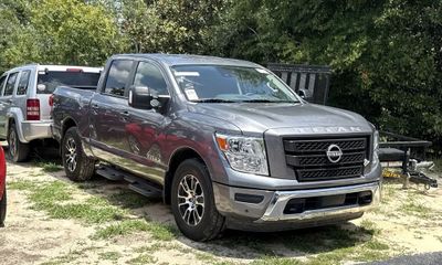 2023 Nissan Titan
