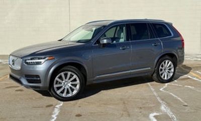 2018 Volvo XC90 Momentum
