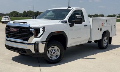 2025 GMC Sierra HD Fleet Base
