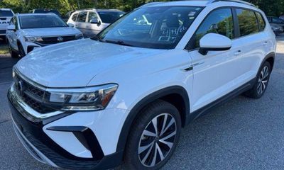 2023 Volkswagen Taos 4Motion SE