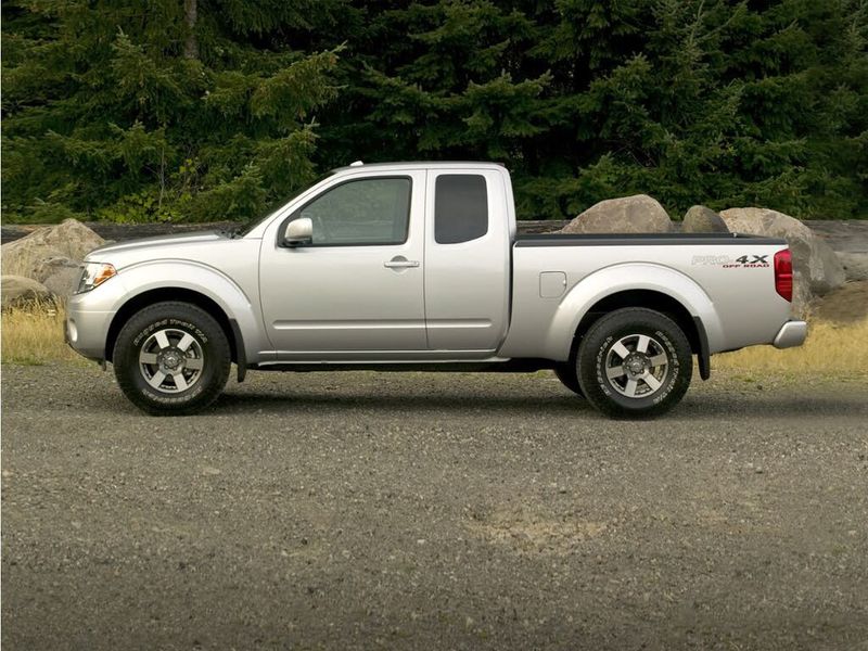 2020 Nissan Frontier — a typically priced live listing