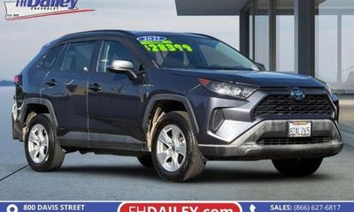 2021 Toyota RAV4 LE HV