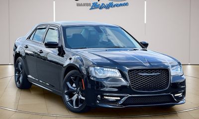 2023 Chrysler 300 Touring L