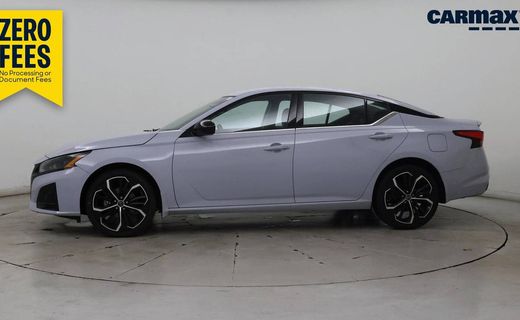 2023 Nissan Altima SR
