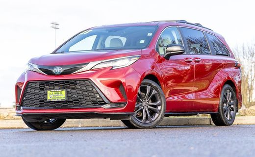 2022 Toyota Sienna XSE