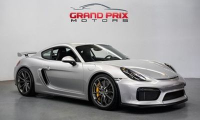 2016 Porsche Cayman GT4