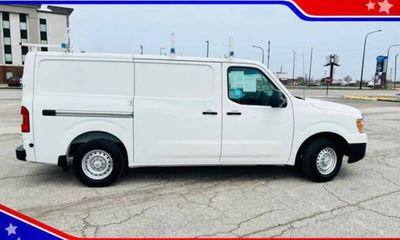 2015 Nissan NV 1500 S