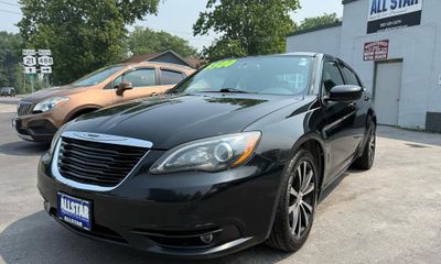 2013 Chrysler 200 Limited