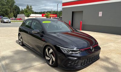 2022 Volkswagen Golf GTI S