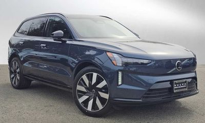 2026 Volvo EX90 Ultra