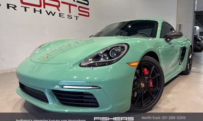 2025 Porsche 718 Cayman S