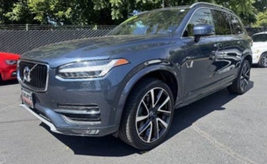 2019 Volvo XC90 Momentum