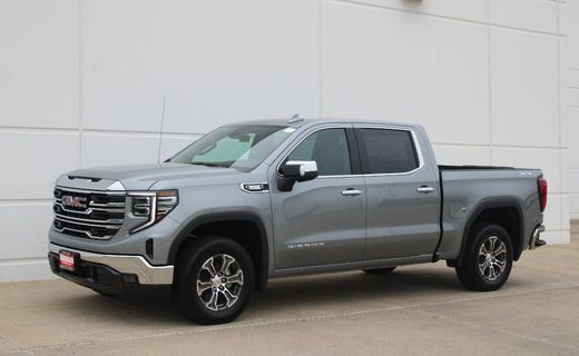 2026 GMC Sierra SLT
