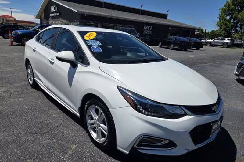 2018 Chevrolet Cruze — a typically priced live listing