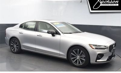 2022 Volvo S60 Inscription Expression XC60