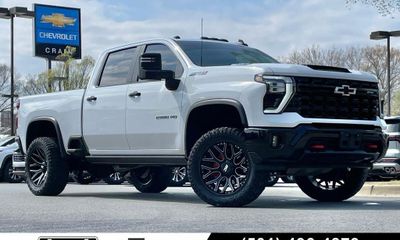 2024 Chevrolet Silverado HD ZR2