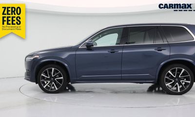 2022 Volvo XC90 Momentum Excl S60