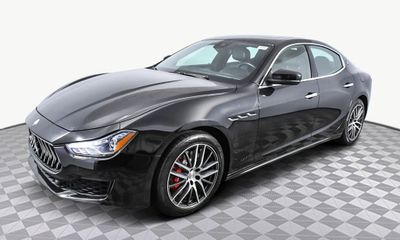 2018 Maserati Ghibli S Q4 30L