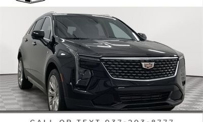 2025 Cadillac XT4 Premium Luxury