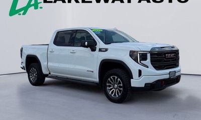 2023 GMC Sierra AT4