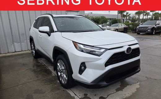 2025 Toyota RAV4 XLE Premium