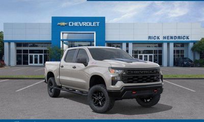 2026 Chevrolet Silverado Trail Boss Custom