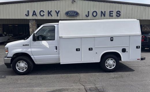 2026 Ford E-350 Base