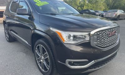 2017 GMC Acadia Denali