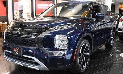 2024 Mitsubishi Outlander