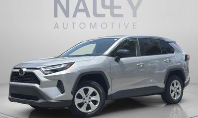 2023 Toyota RAV4 LE