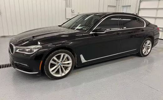 2018 BMW 750I B7