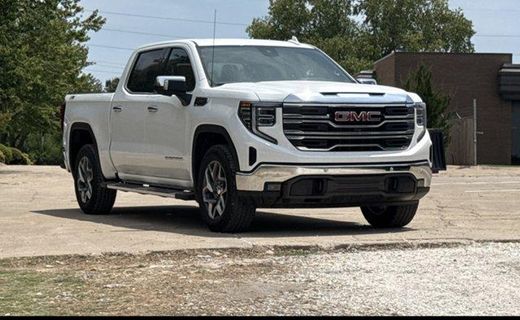2026 GMC Sierra SLT