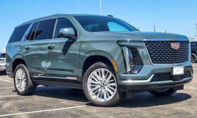 2026 Cadillac Escalade Luxury