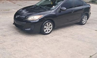 2013 Mazda MAZDA3 SV Base