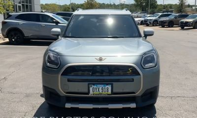 2025 Mini Countryman S E