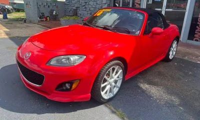 2010 Mazda MX-5 Grand Touring